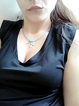 Snapshot of Jenevaonlovex chatting on 09.27.25 Jenevaonlovex online show from 09.27.25