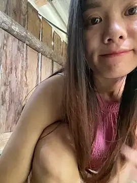 PhanHaa online show from 10.02.25