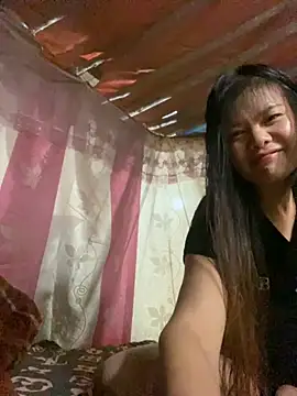 PhanHaa online show from 11.05.25