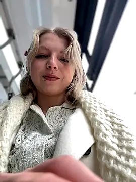 EveLittleSinner online show from 10.02.25