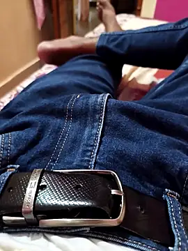 Snapshot of Alimbaby chatting on 09.15.25 Alimbaby online show from 09.15.25