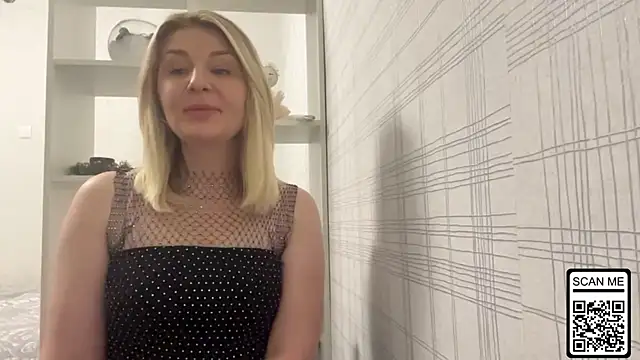 Blondie xoxoxo online show from 11.21.25