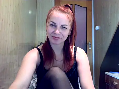 Snapshot of Kisa26311 chatting on 10.25.25 Kisa26311 online show from 10.25.25