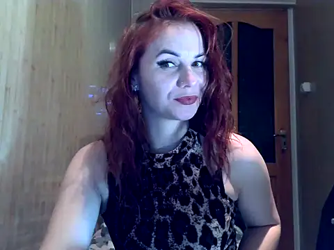 Snapshot of Kisa26311 chatting on 12.15.25 Kisa26311 online show from 12.15.25