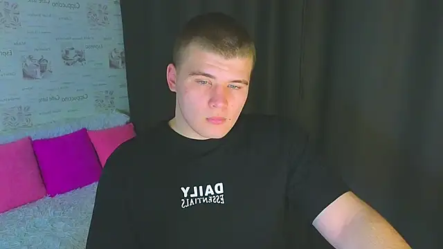 Snapshot of kittenmurr chatting on 09.28.25 kittenmurr online show from 09.28.25