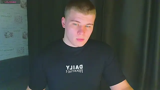 Snapshot of kittenmurr chatting on 11.14.25 kittenmurr online show from 11.14.25