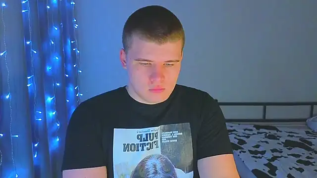 Snapshot of kittenmurr chatting on 11.20.25 kittenmurr online show from 11.20.25