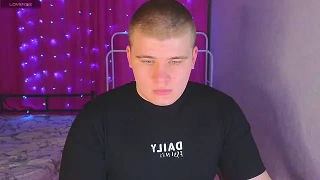 kittenmurr online show from 04.08.26