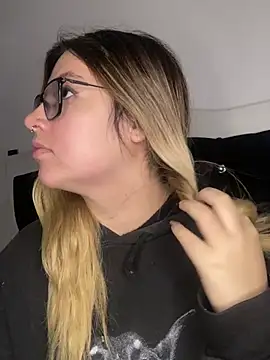 Snapshot of Blair_Bunnyy chatting on 01.10.26 Blair Bunnyy online show from 01.10.26