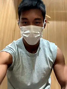 Snapshot of masucle216 chatting on 11.16.25 masucle216 online show from 11.16.25