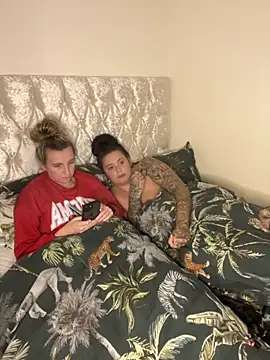 Charsworld online show from 11.14.25