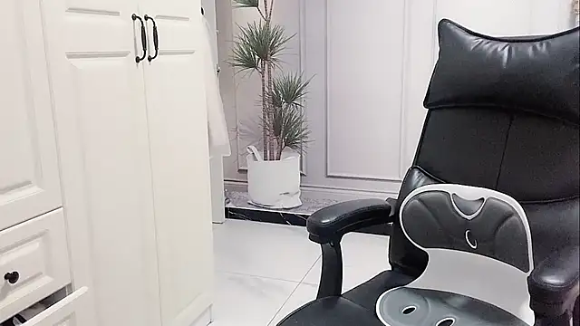 Ianxuan online show from 10.02.25