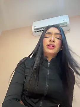 Snapshot of jenn_fit chatting on 01.11.26 jenn fit online show from 01.11.26