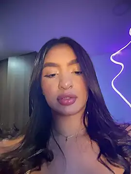 Snapshot of jenn_fit chatting on 02.13.26 jenn fit online show from 02.13.26