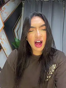 Snapshot of jenn_fit chatting on 03.15.26 jenn fit online show from 03.15.26