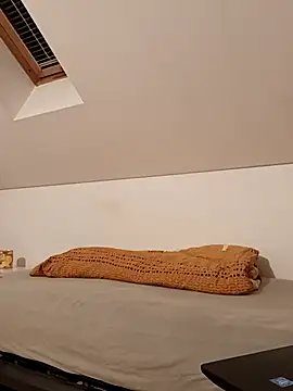 Snapshot of bolo1984 chatting on 10.27.25 bolo1984 online show from 10.27.25