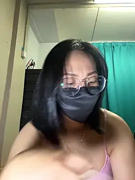 Snapshot of melyiaaa chatting on 03.05.26 melyiaaa online show from 03.05.26