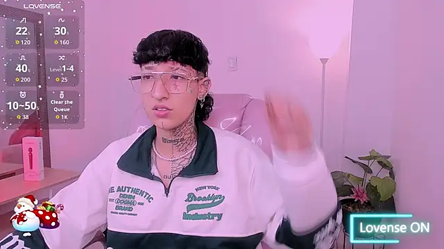 Luci Rose online show from 12.19.25