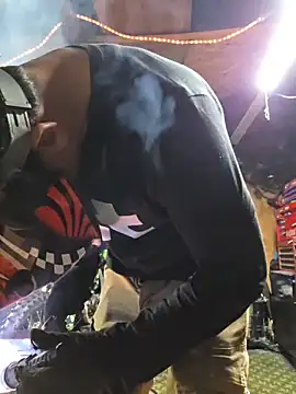 twistafatpipe online show from 11.18.25