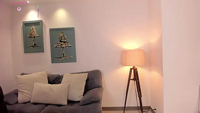 VeronicaBlue online show from 10.27.25