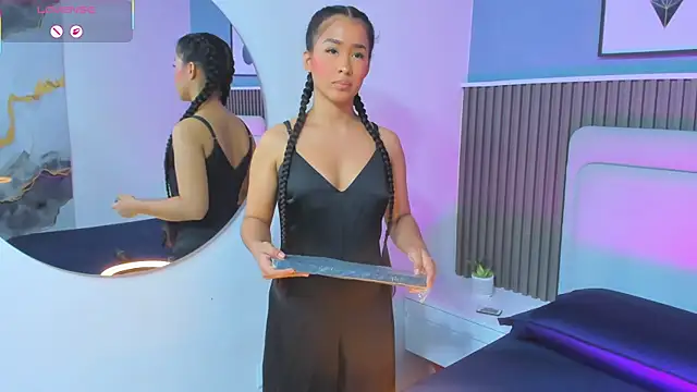 lily  star online show from 10.25.25