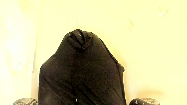 EVELYNN LUXX online show from 10.27.25