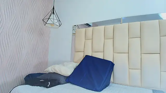 Vero Temptation online show from 12.03.25