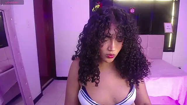 Snapshot of emiily_smith1 chatting on 10.04.25 emiily smith1 online show from 10.04.25