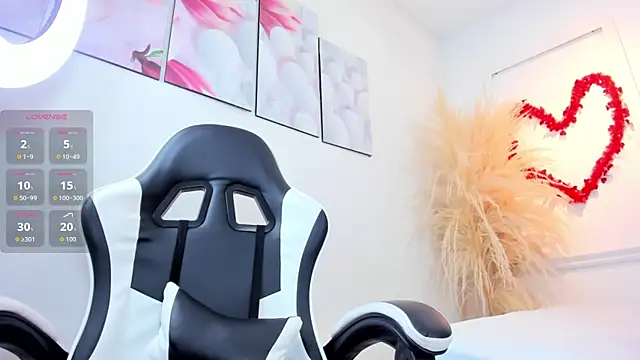 Miriam milf online show from 02.21.26