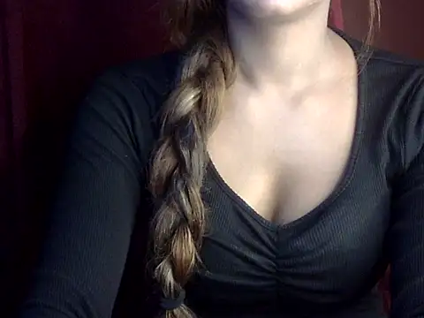 Snapshot of heartless_Queen chatting on 11.01.25 heartless Queen online show from 11.01.25