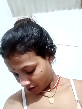 Snapshot of Chandni_Love143 chatting on 09.20.25 Chandni Love143 online show from 09.20.25