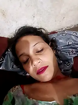 Snapshot of Chandni_Love143 chatting on 09.29.25 Chandni Love143 online show from 09.29.25