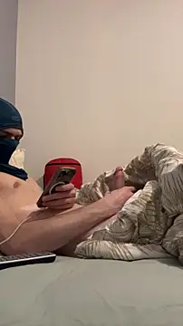 Snapshot of tok_lo24 chatting on 12.05.25 tok lo24 online show from 12.05.25