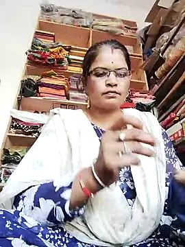 Snapshot of Bhavna_hot chatting on 09.10.25 Bhavna hot online show from 09.10.25