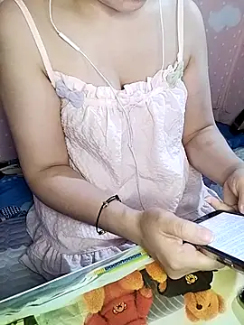 Snapshot of Kuncute chatting on 09.11.25 Kuncute online show from 09.11.25