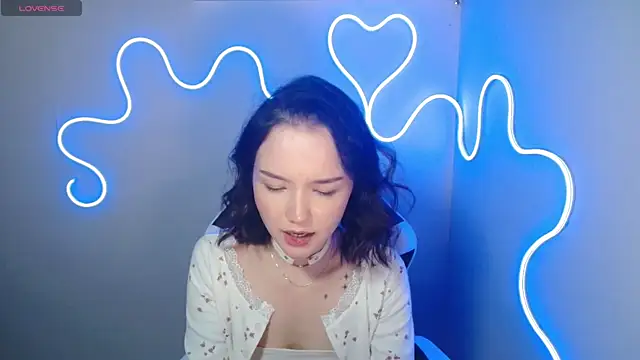 DemiWildcat online show from 10.04.25