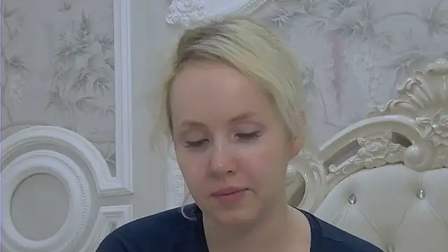 EllieFrosty  online show from 07.15.26