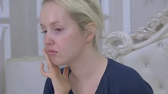 EllieFrosty  online show from 07.18.26