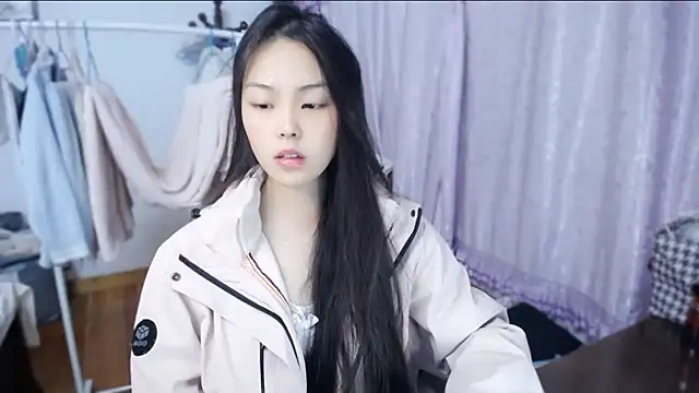 Snapshot of yao-yao_ chatting on 11.23.25 yao-yao online show from 11.23.25