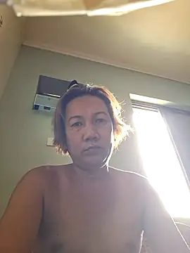 Snapshot of hotedhale chatting on 05.14.26 hotedhale online show from 05.14.26