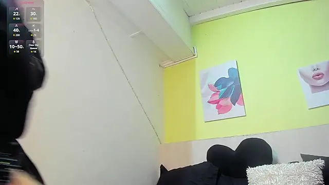 AtheneaArbelaez  online show from 11.05.25