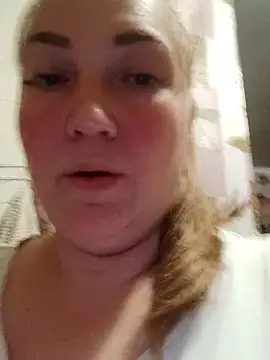 Kiss Eva online show from 11.11.25