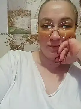 Kiss Eva online show from 01.11.26