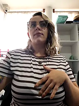 CurvyLust x online show from 11.24.25