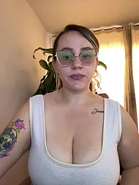CurvyLust x online show from 04.20.26