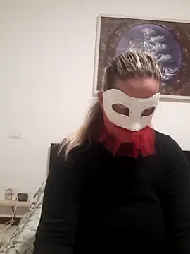 Snapshot of Trivia_magic chatting on 12.16.25 Trivia magic online show from 12.16.25