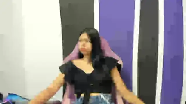 Snapshot of shy_luna18 chatting on 01.11.26 shy luna18 online show from 01.11.26