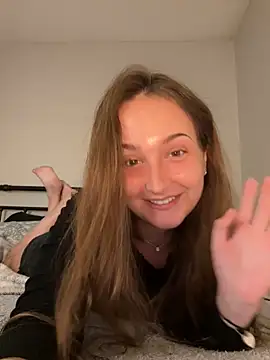 MadilynX777 online show from 10.03.25
