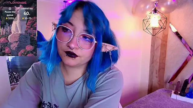 Lilith curvy online show from 09.19.25