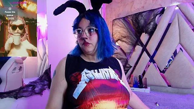 Lilith curvy online show from 10.31.25